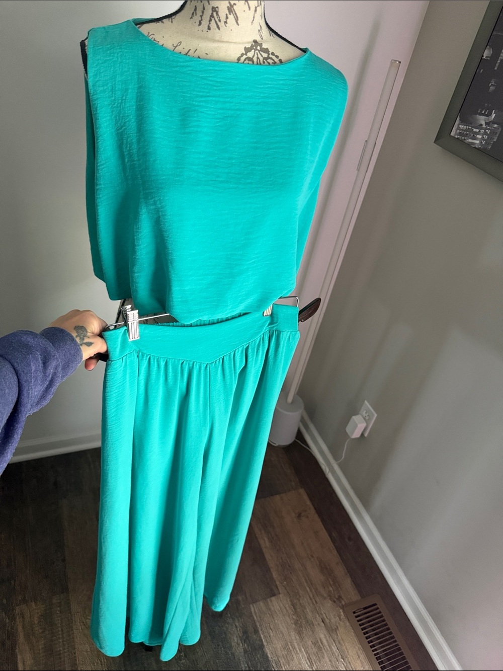 Tyche Teal top & Wide-Leg pant Sz L NWT
